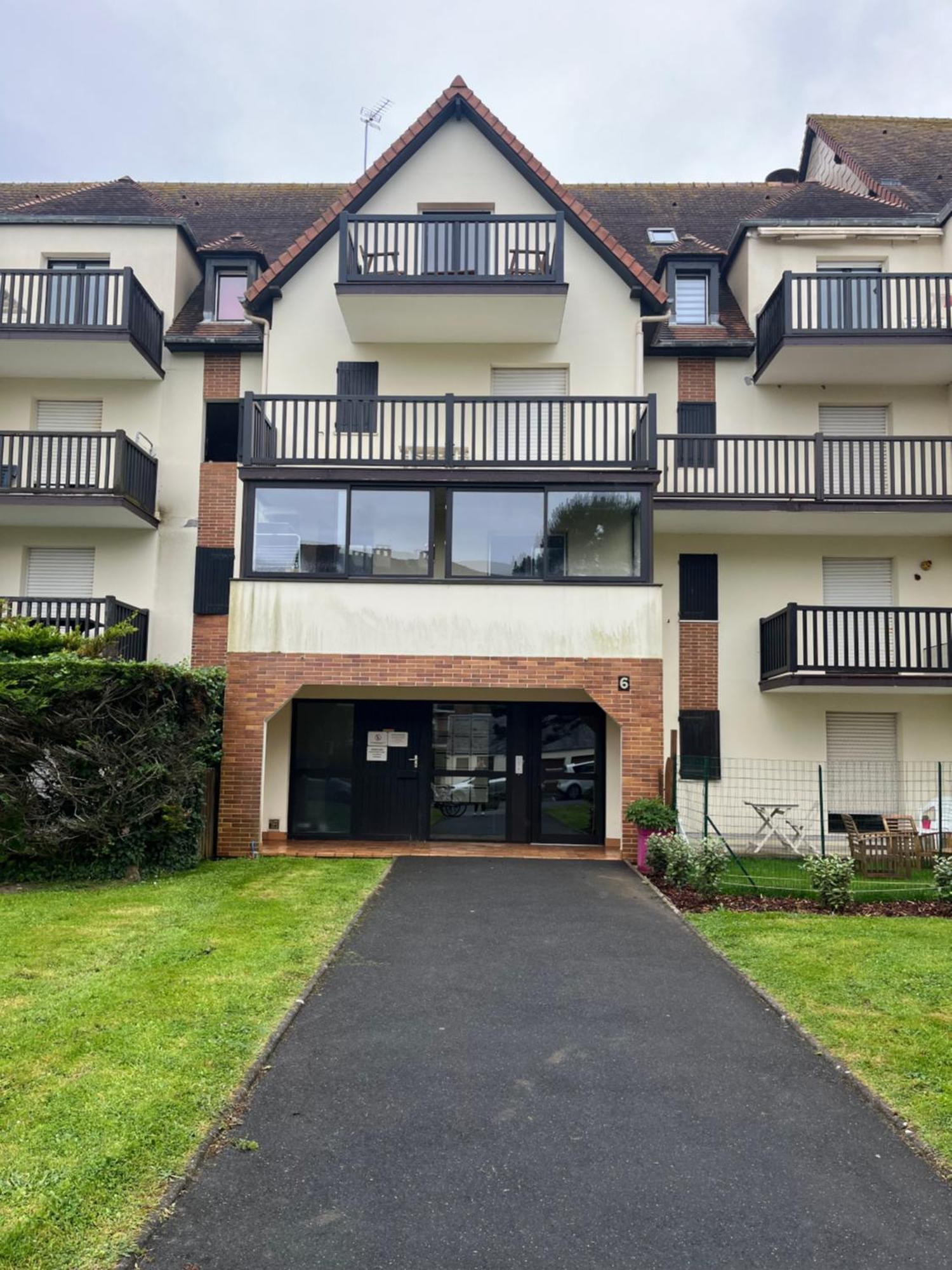 La Parenthese Cabourgeaise Apartment Exterior foto